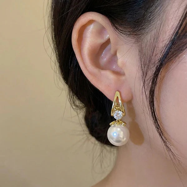 Aurora Pearl Earrings