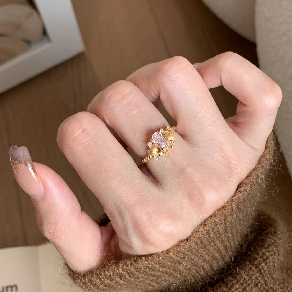 ✨ Golden Bloom Ring