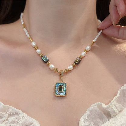 Charming Luxury Pearl Pendant Necklace