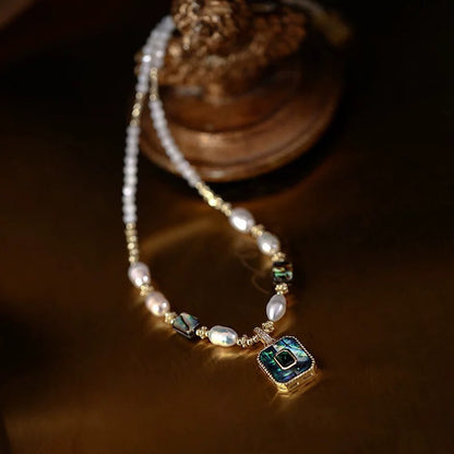 Charming Luxury Pearl Pendant Necklace