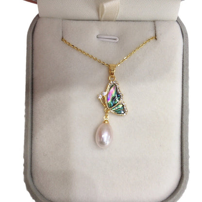 Luxury Butterfly Pearl Pendant Necklace