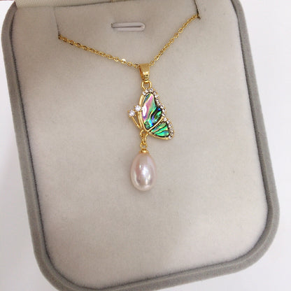 Luxury Butterfly Pearl Pendant Necklace